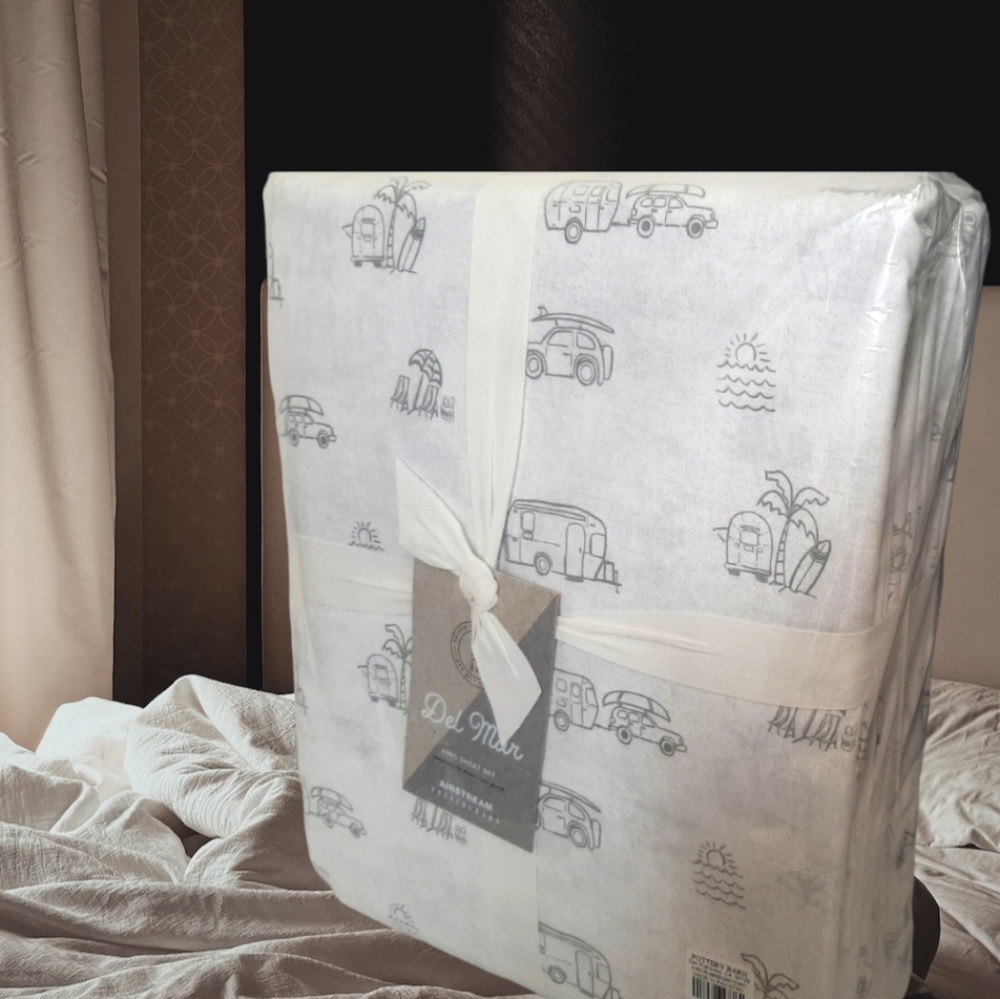 *Pottery Barn DelMar Airstream KING Cotton NEW sheet set